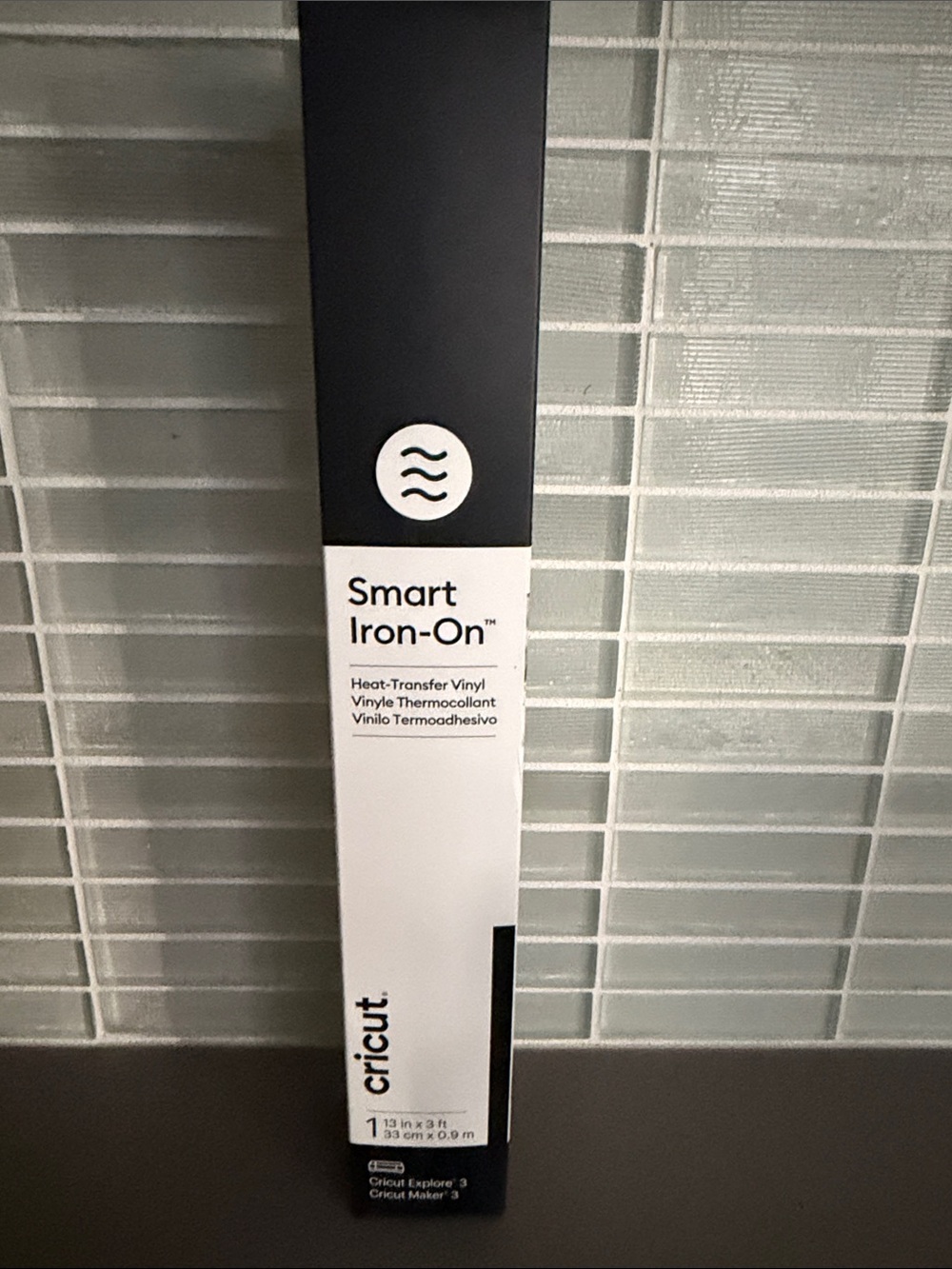 Cricut Smart Iron-On Heat-Transfer Vinyl - Black